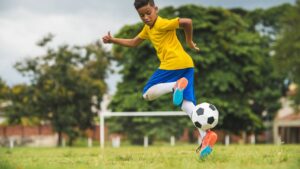 Read more about the article Meu filho quer ser jogador de futebol: Como fazer?